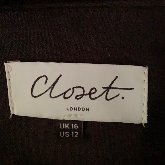 Black and red a line dress - Picture 4 of 7